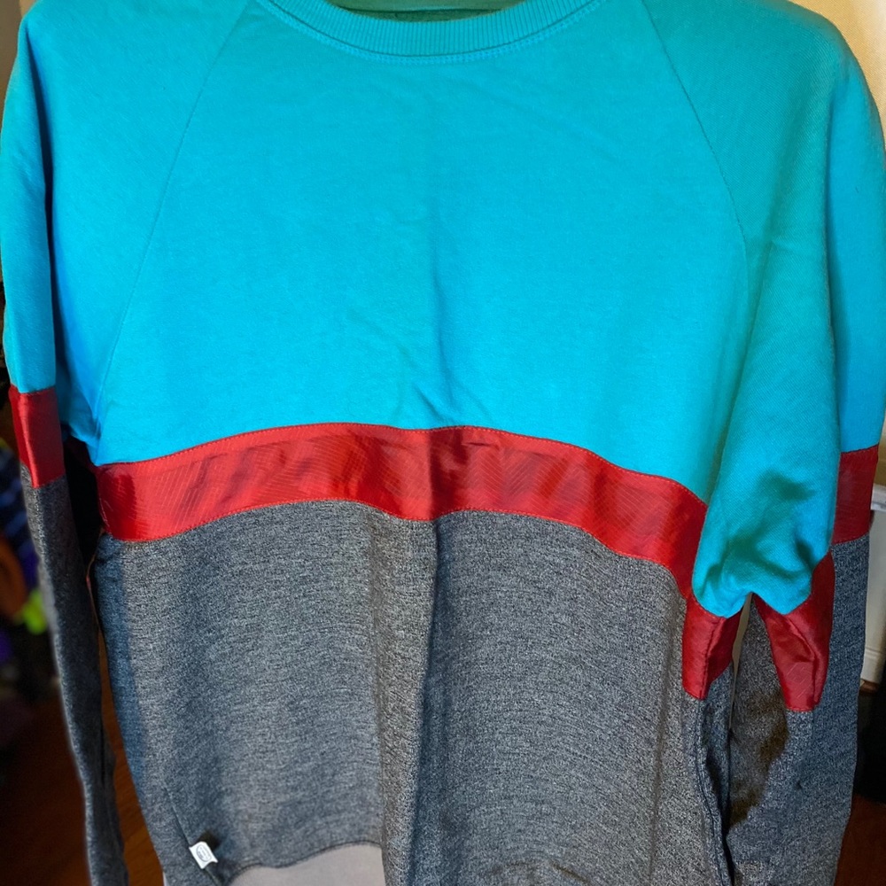 Urban outfitters stylish sweatshirt
